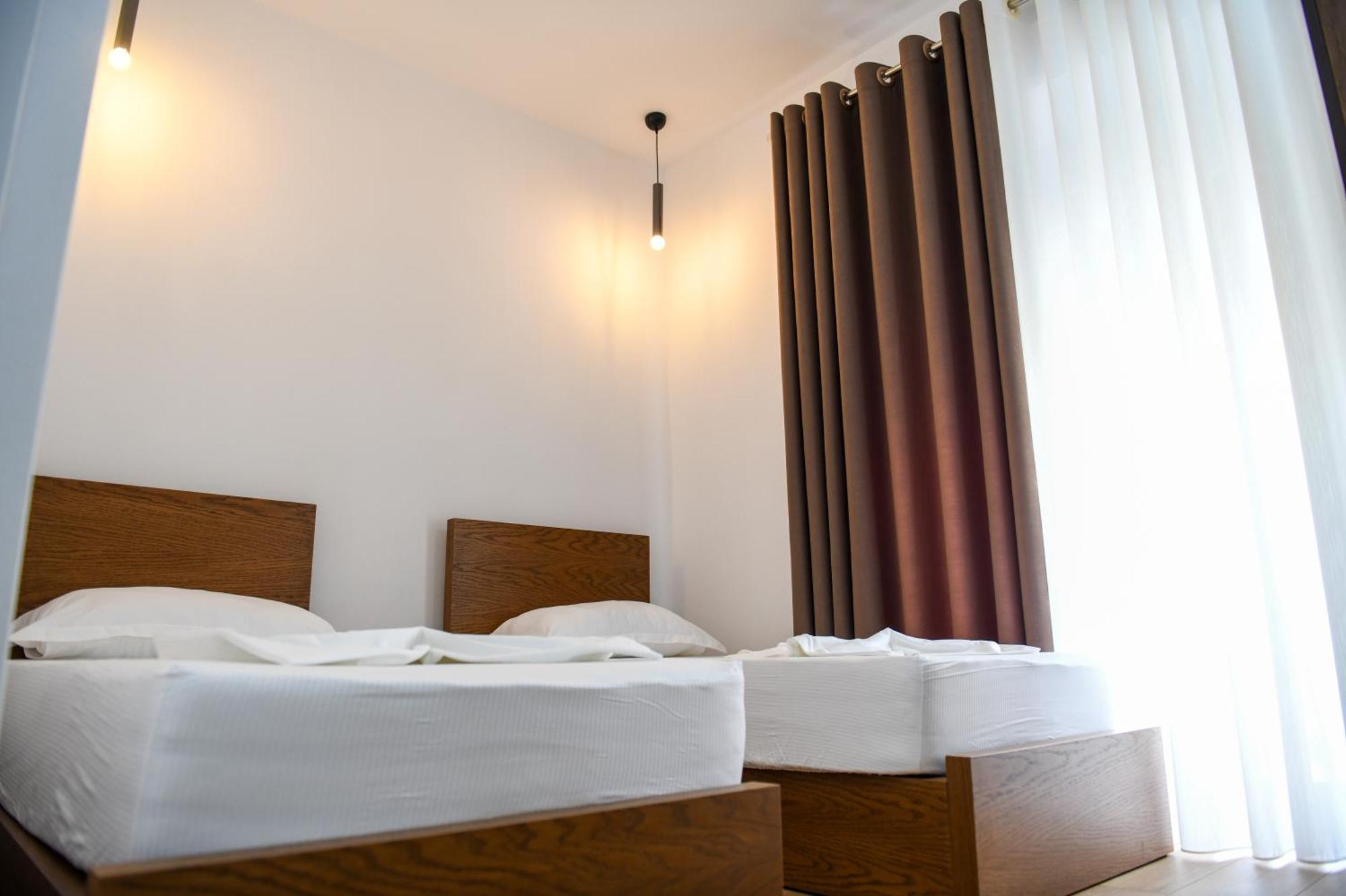 Guest House Cela City Centre Берат Екстер'єр фото