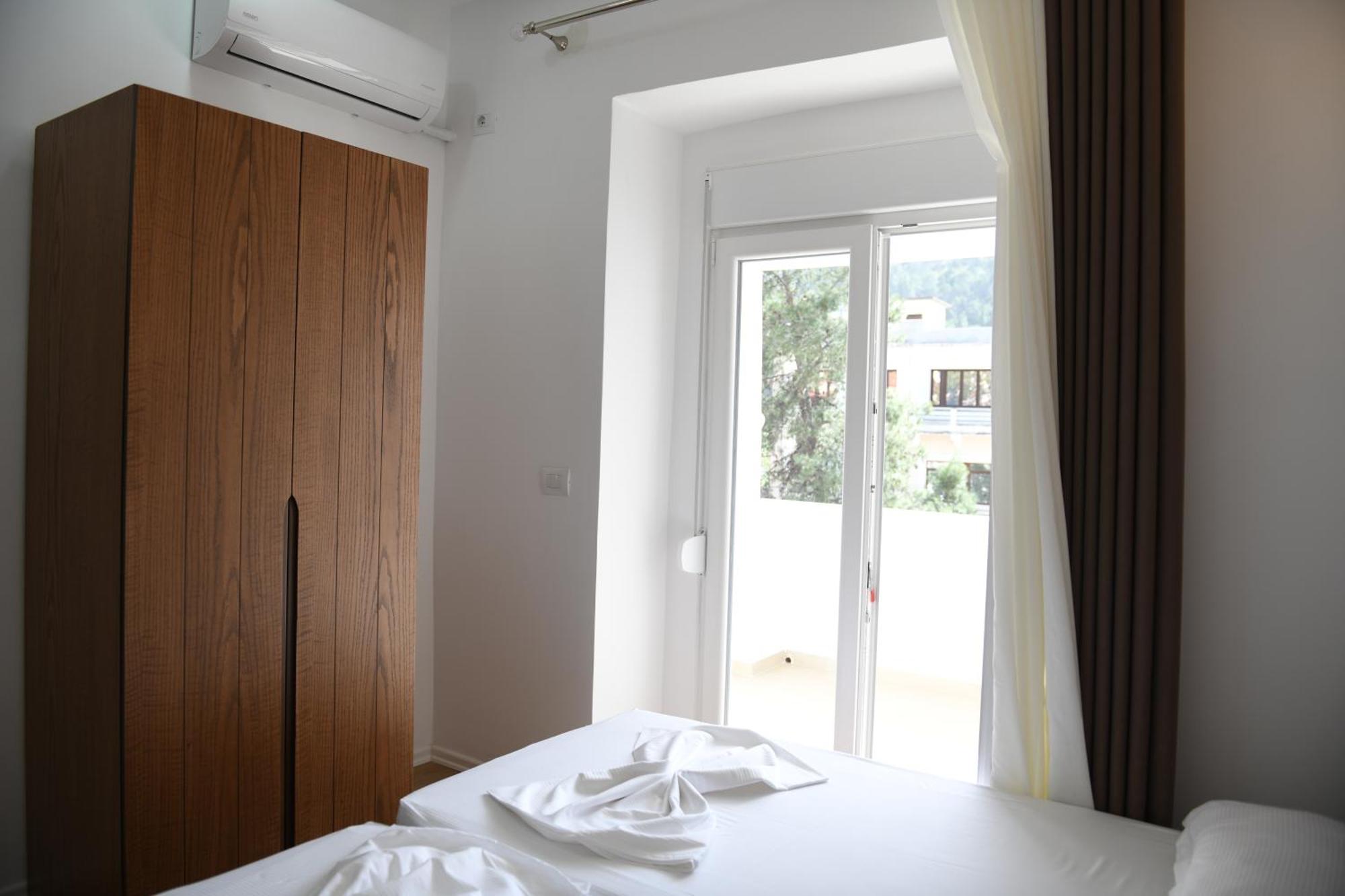 Guest House Cela City Centre Берат Екстер'єр фото