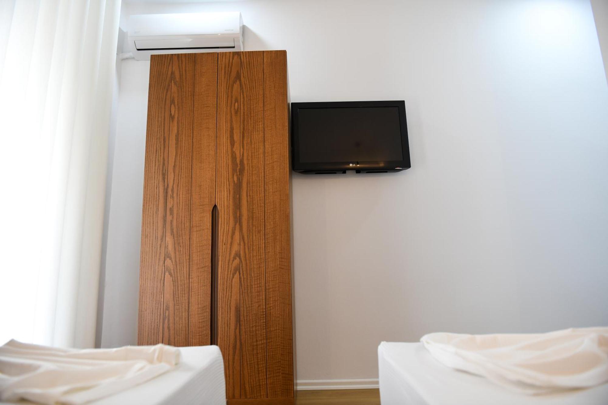 Guest House Cela City Centre Берат Екстер'єр фото