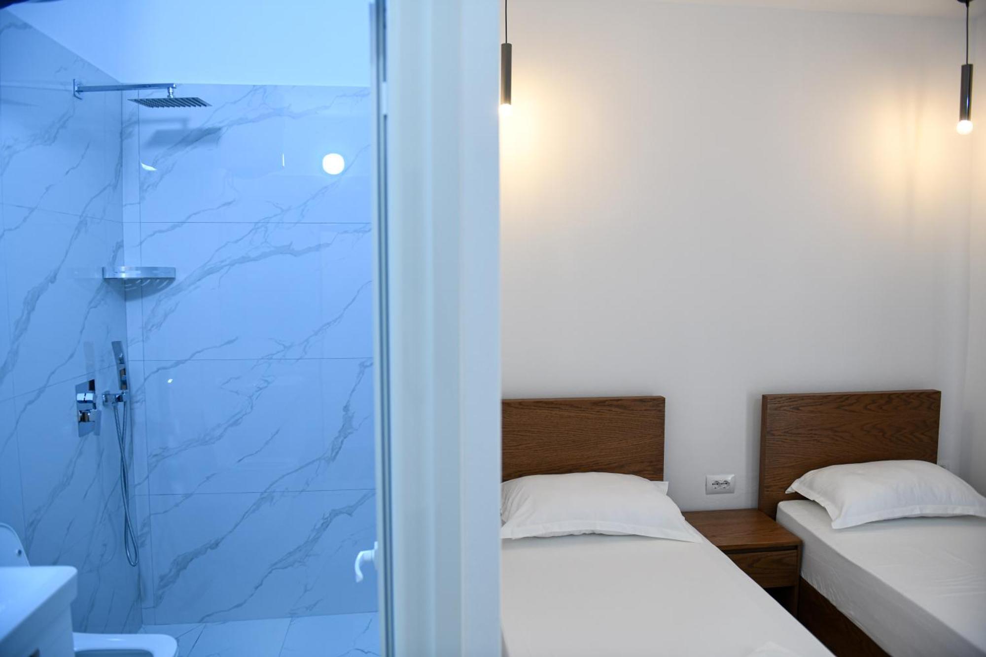 Guest House Cela City Centre Берат Екстер'єр фото