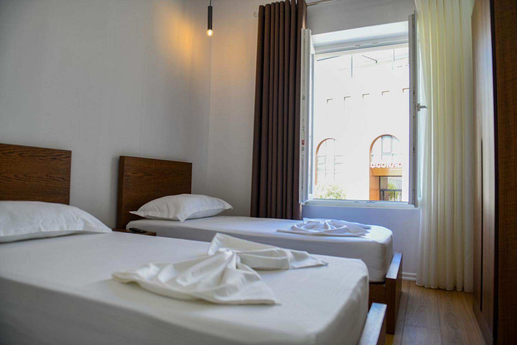 Guest House Cela City Centre Берат Екстер'єр фото