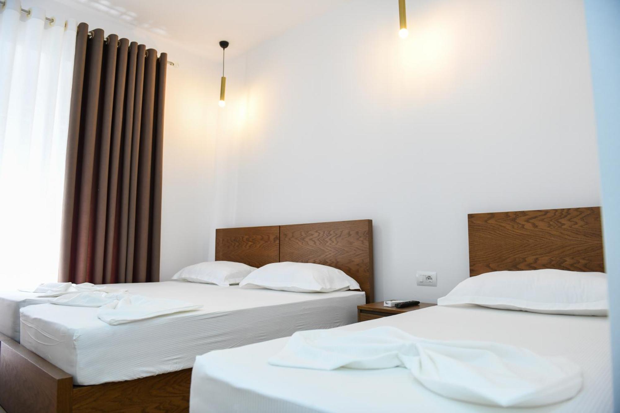 Guest House Cela City Centre Берат Екстер'єр фото